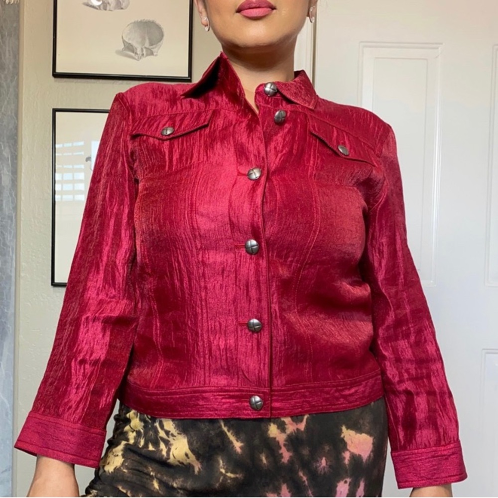 Hearts of Palm Women’s S Y2K Red Satin Collared Lightweight Button Jacket